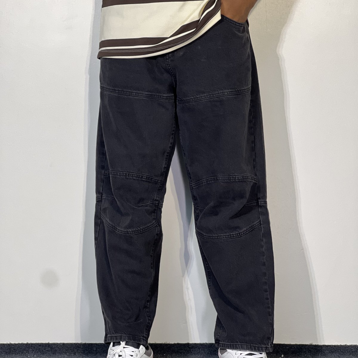 Zudio Loose Fit Washed Black Jeans