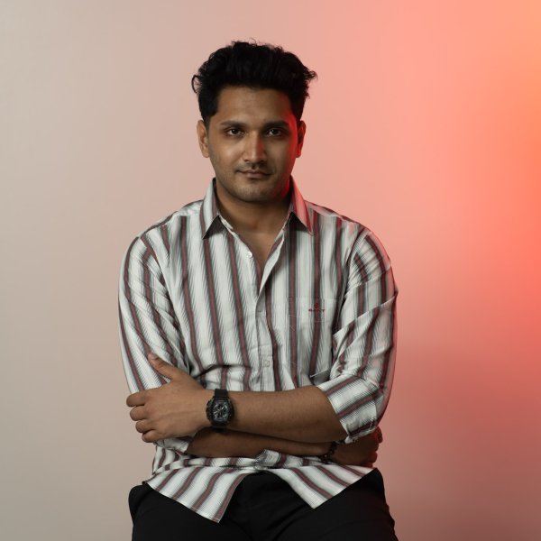 GANT Signature White-Charcoal-Red Multi Stripe Shirt